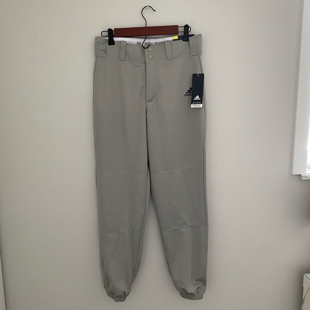 NWT Men’s Adidas Gray Relaxed Fit Baseball Pants with Elastic Bottom Size Small